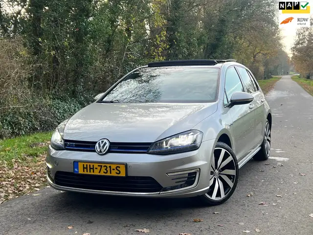 Volkswagen Golf GTE 1.4 TSI | Pano + Cruise + Navi Nu € 10.975,-!!!
