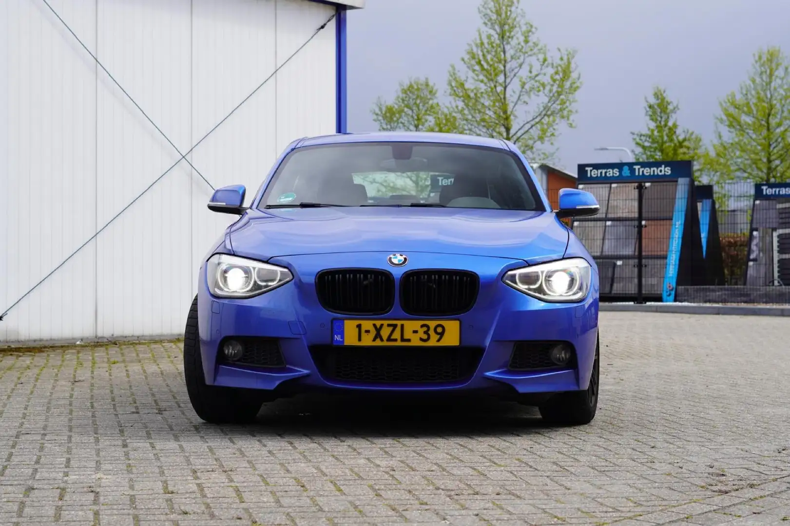 BMW 118 i Executive Blue - 2
