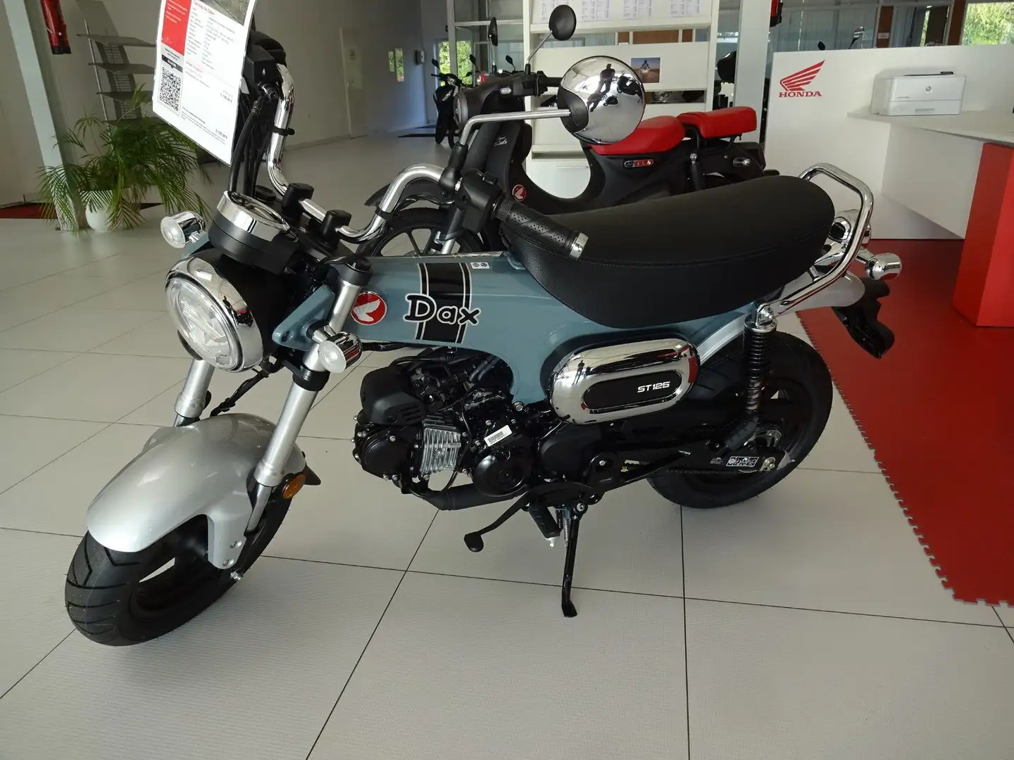 Honda ST125 DAX "Aktionspreis" Grijs - 1