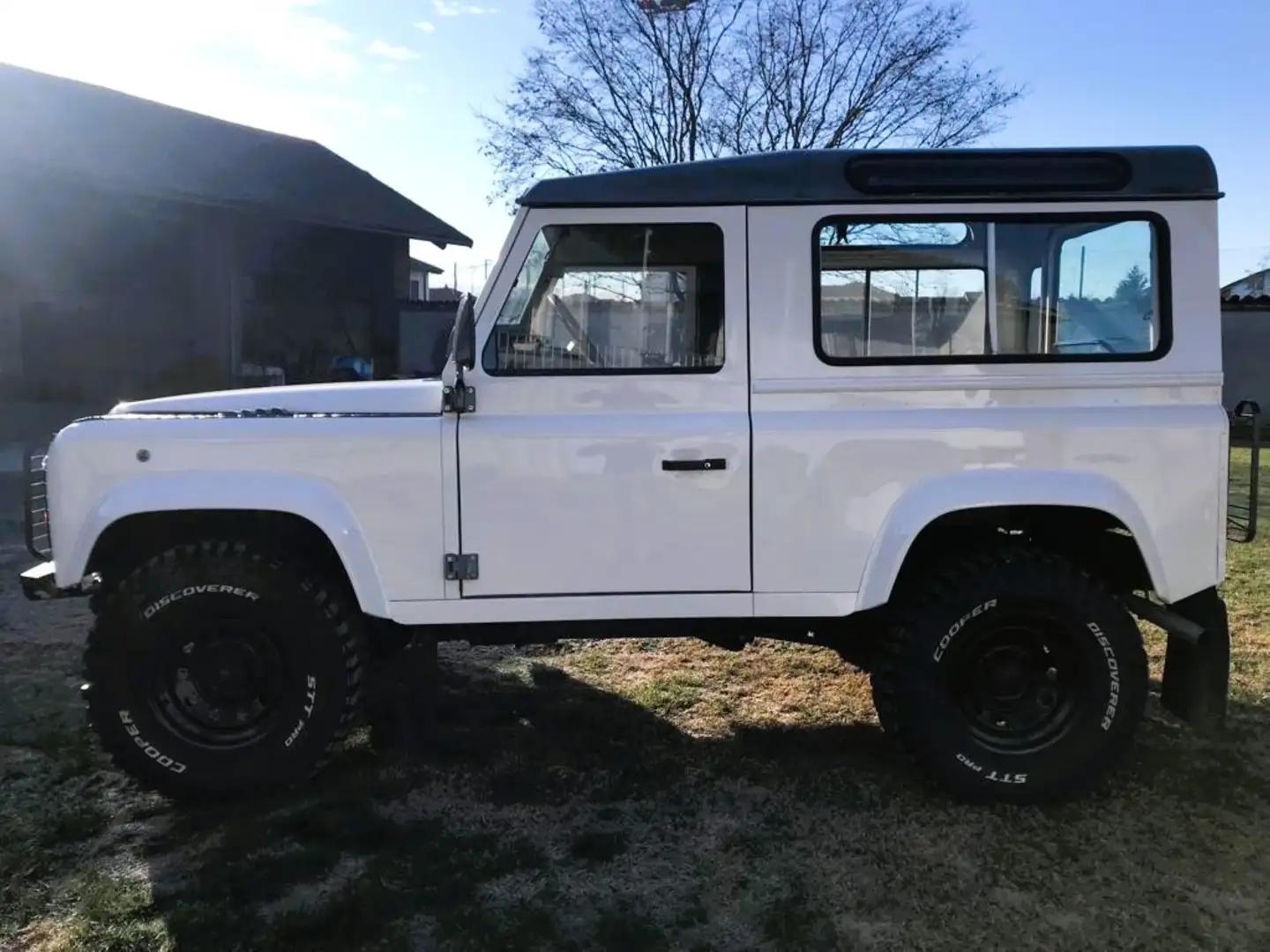 Land Rover Defender 90 TDI Fam County - 2