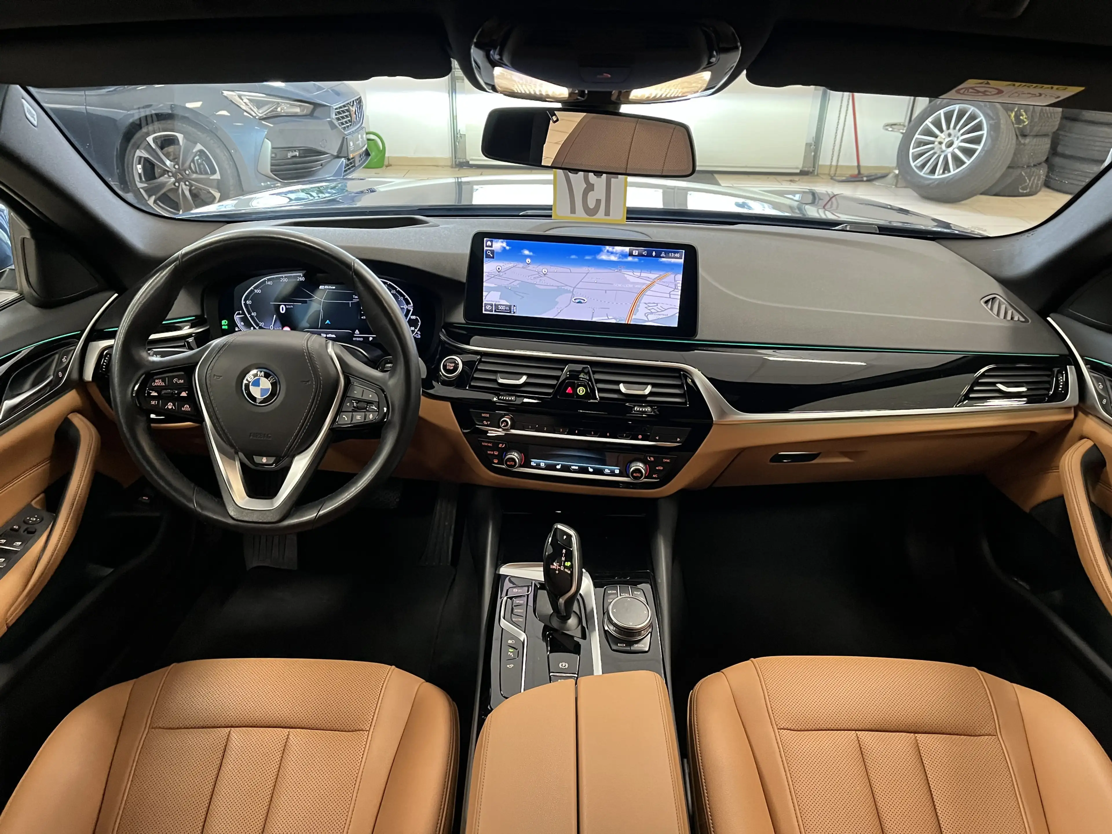 BMW 530 e Leder*CarPlay*LED*HUD*AHK*360°Cam*Navi*ACC — photo 11