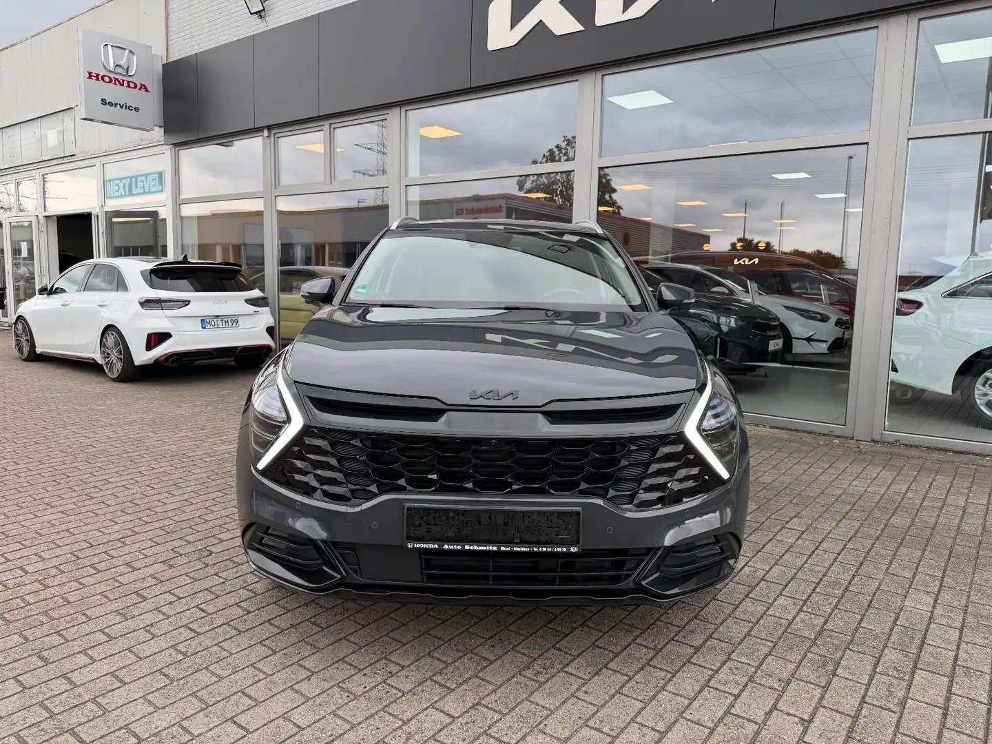 Kia Sportage Spirit Plug-in Hybrid 4WD Gris - 2
