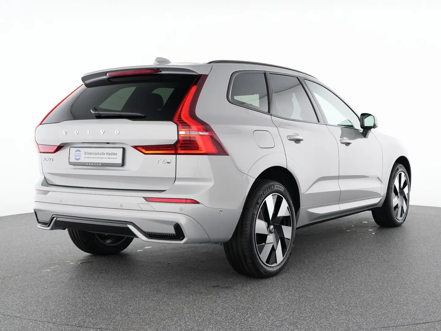Volvo XC60 T6 AWD Hybrid Plus Dark 20"+VOLL-LED+360° Silver - 2