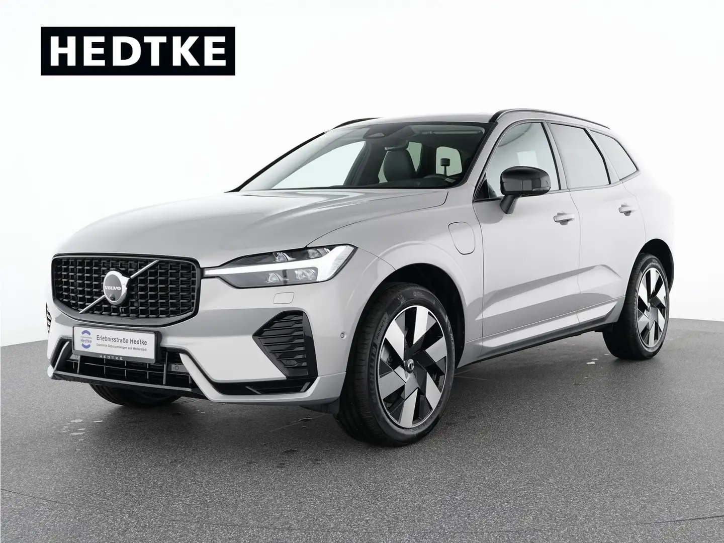 Volvo XC60 T6 AWD Hybrid Plus Dark 20"+VOLL-LED+360° Silver - 1