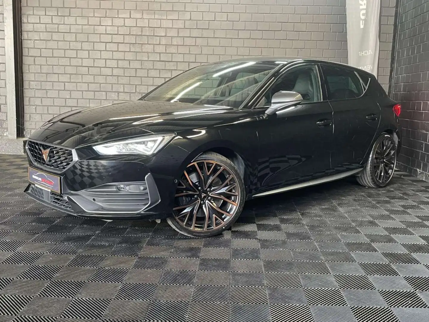 CUPRA Leon 2.0 TSI 300CV ** Full link ** Caméra ** Noir - 1