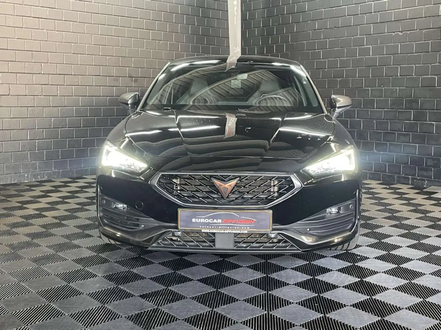 CUPRA Leon 2.0 TSI 300CV ** Full link ** Caméra ** Noir - 2