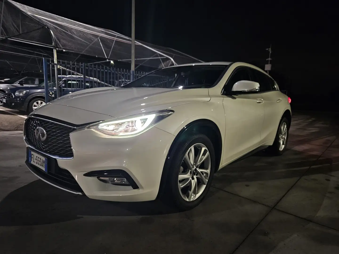Infiniti Q30 1.5d Premium 109cv - KM CERTIFICATI - FL553AM - 2