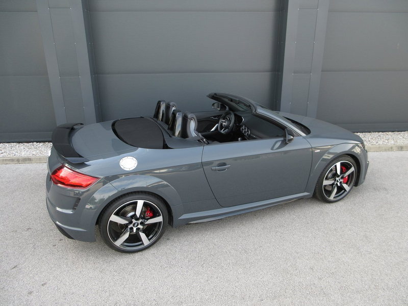 Audi TT 45 TFSI — photo 11
