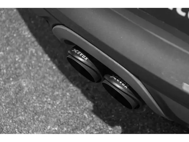 Porsche Cayman view 25