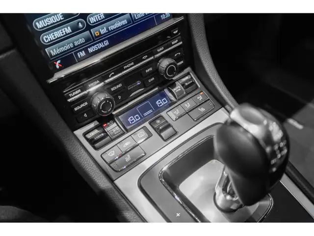 Porsche Cayman view 15