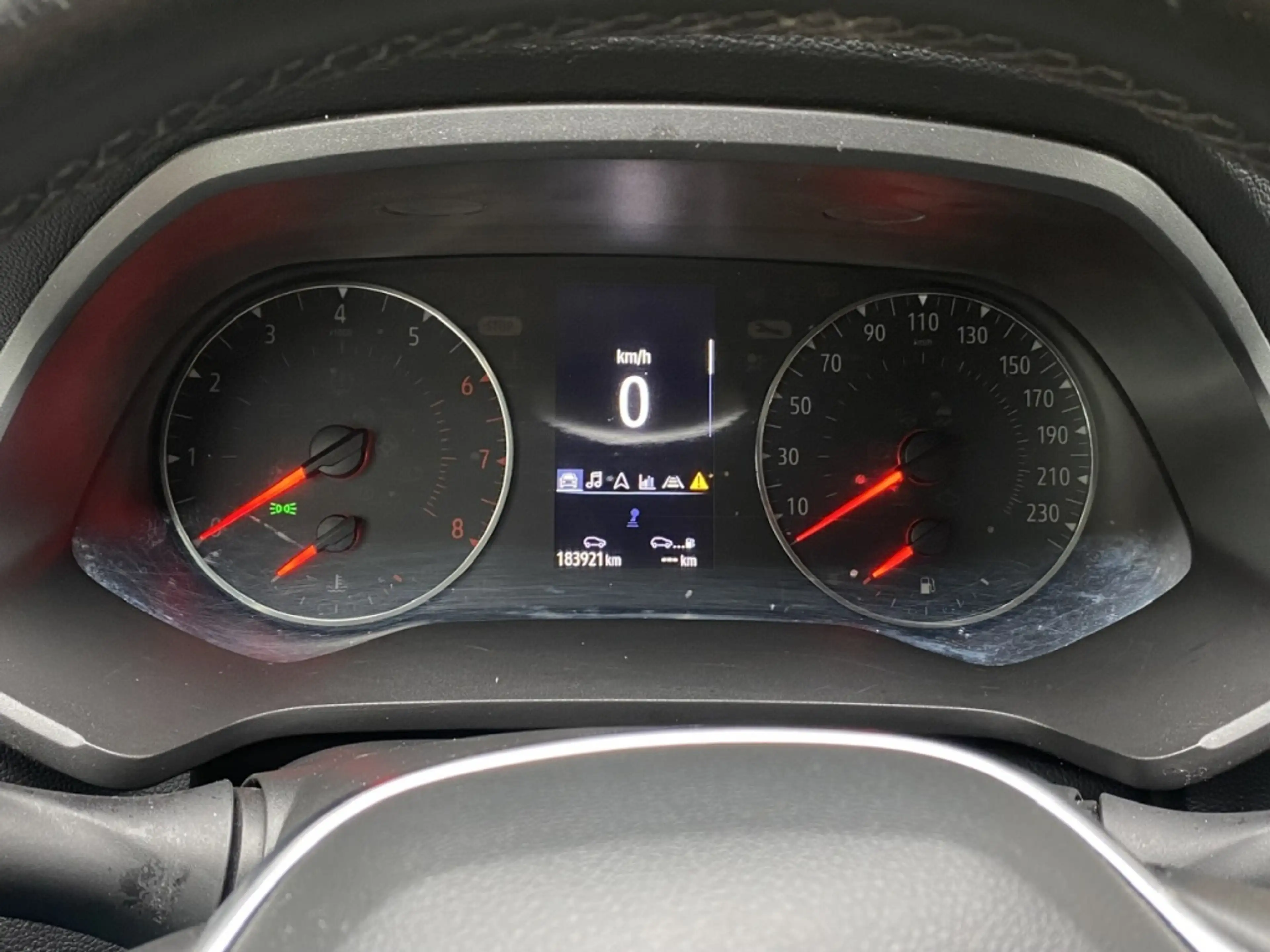 Renault Captur 1.0 TCe Zen / Cruise / LMV / LED / — photo 22