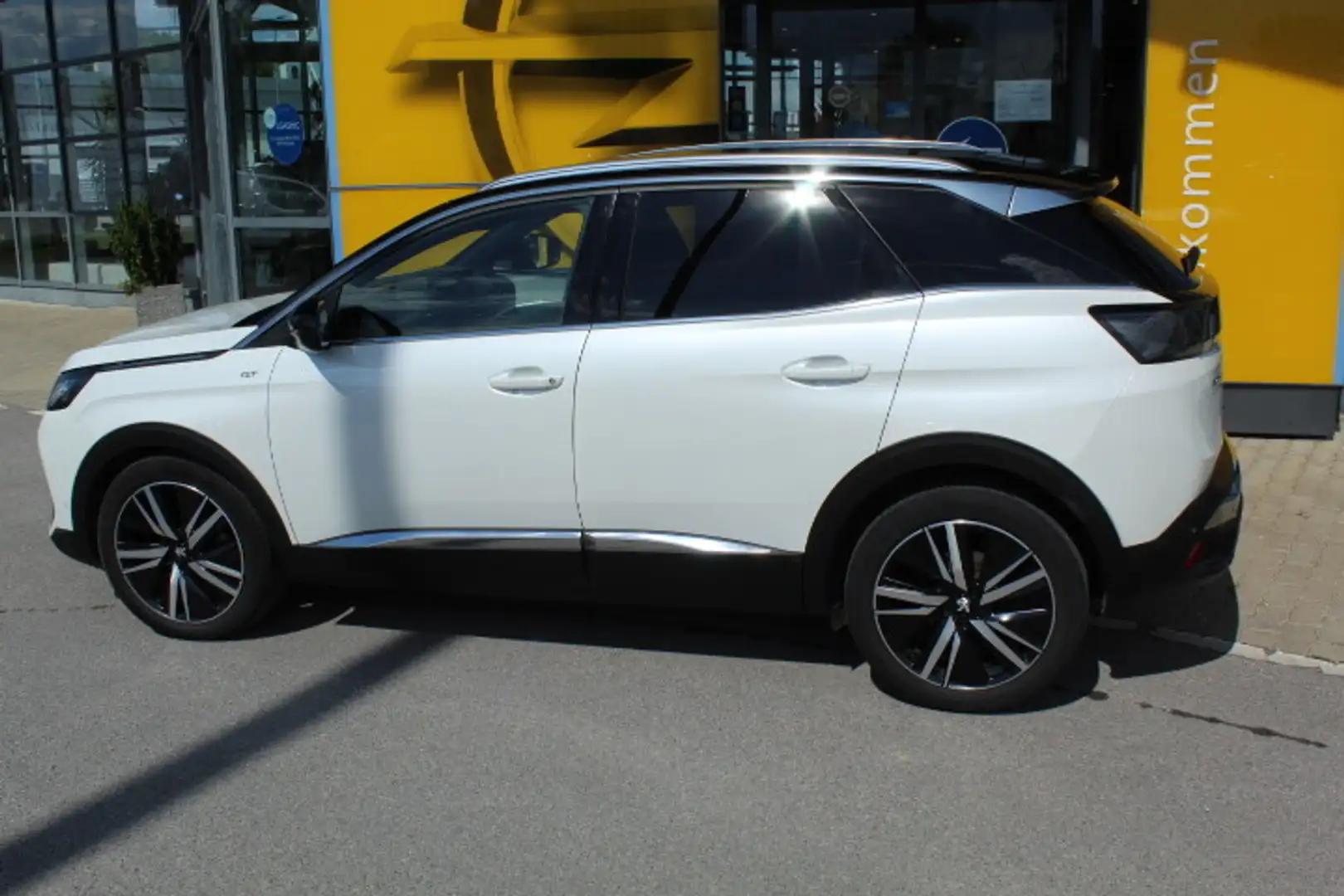 Peugeot 3008 GT Automatik Weiß - 2