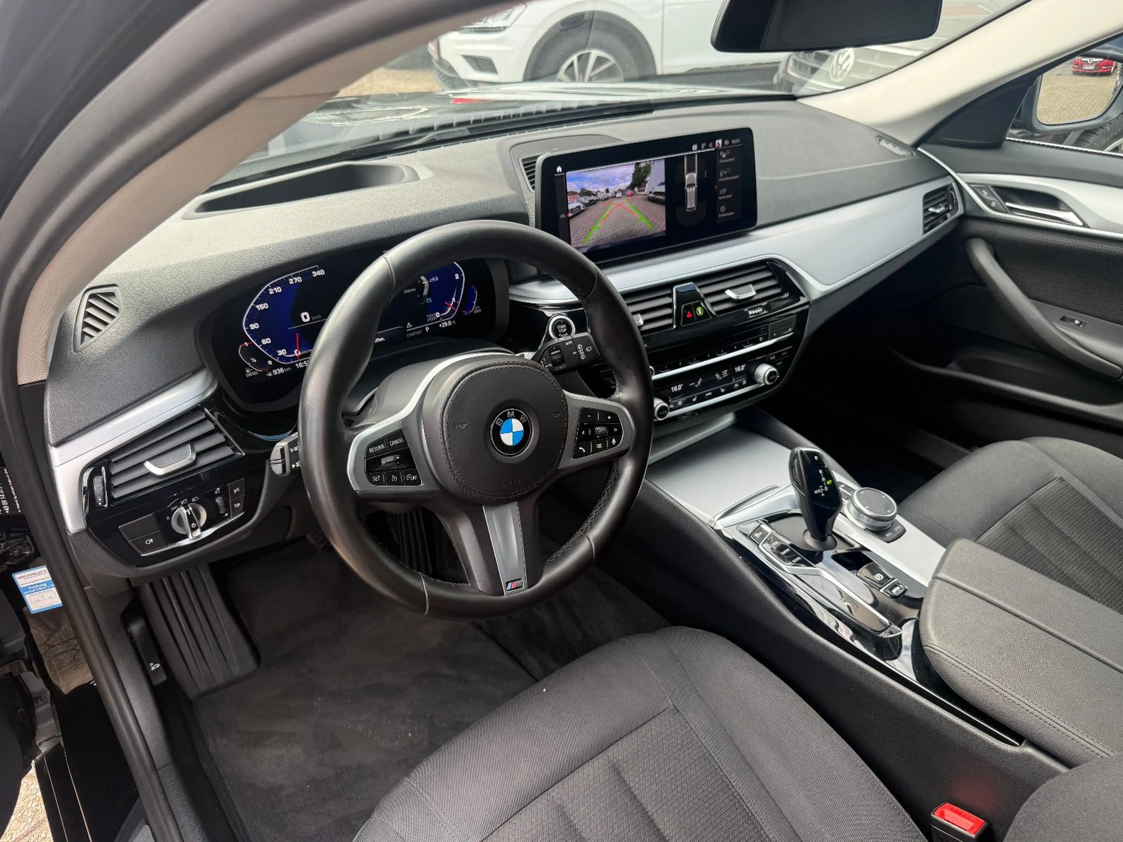 BMW 530 d Touring*Laser*Tempomat*AHK* — photo 9
