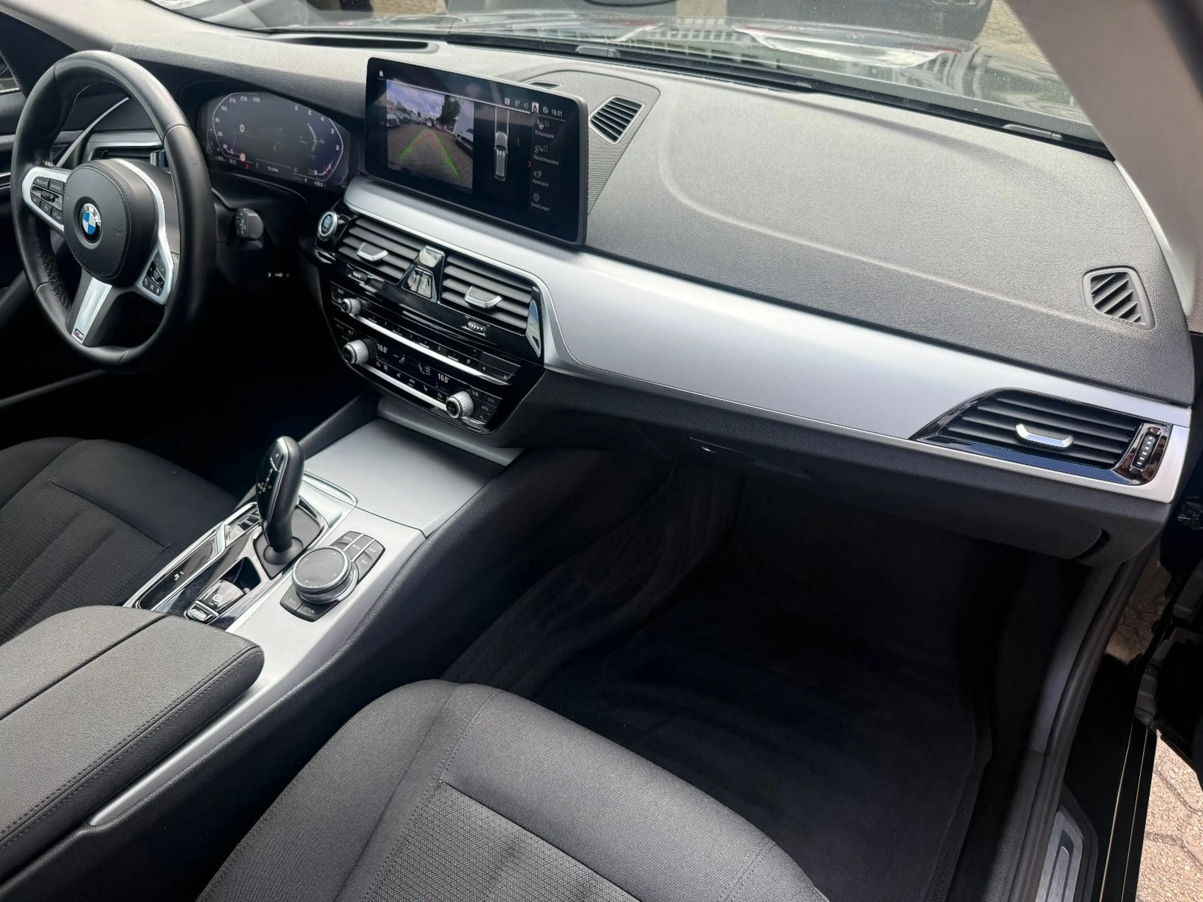 BMW 530 d Touring*Laser*Tempomat*AHK* — photo 12
