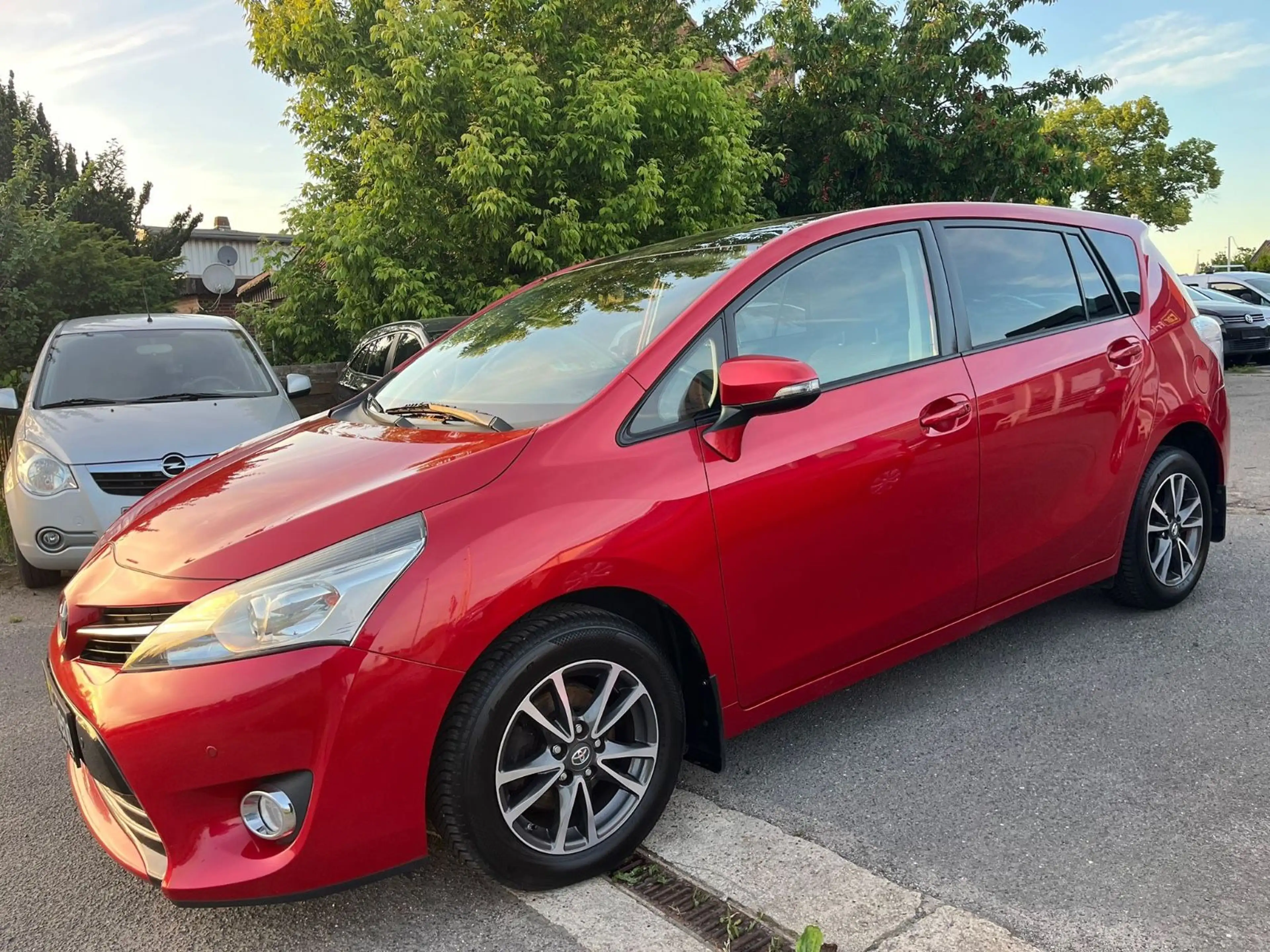 Toyota Verso Edition Klima Panorama Kamera *7.Sitze* — photo 4