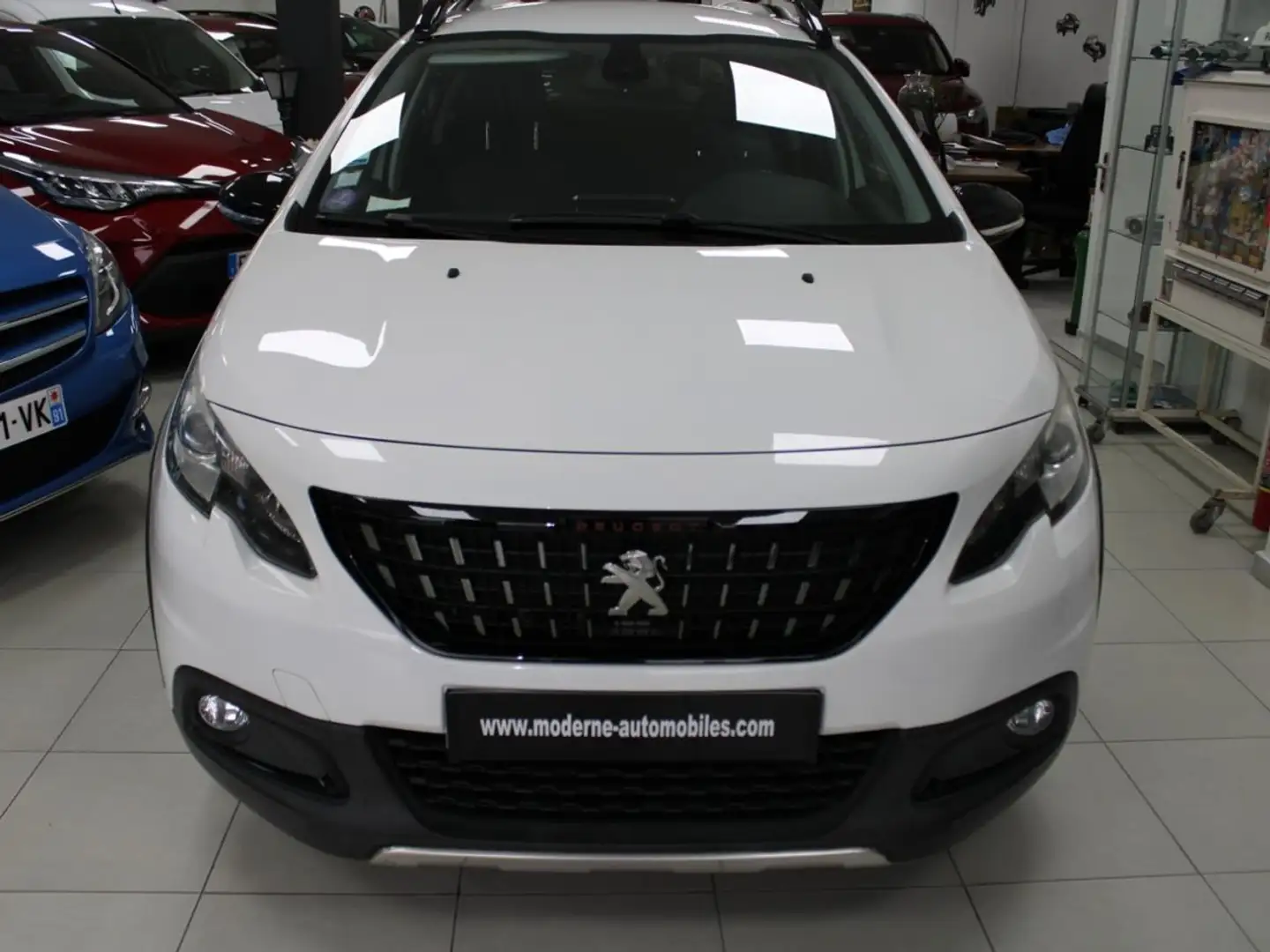 Peugeot 2008 1.2 PURETECH 110CH GT LINE S&S Weiß - 2