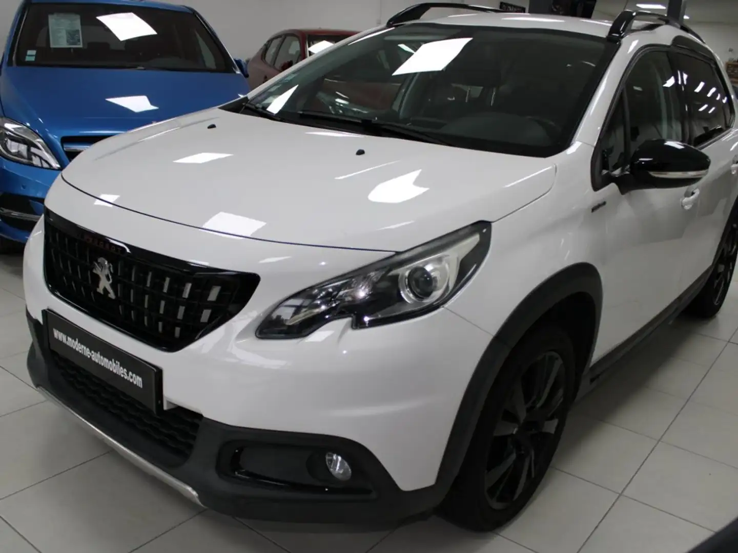 Peugeot 2008 1.2 PURETECH 110CH GT LINE S&S Weiß - 1