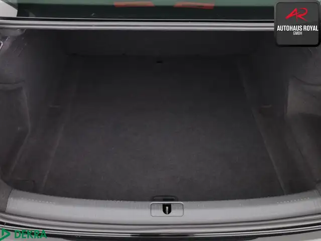 Audi A4 view 13