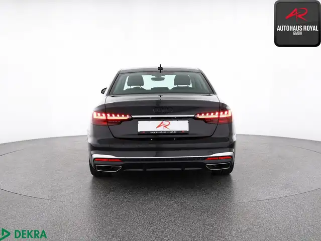 Audi A4 view 4