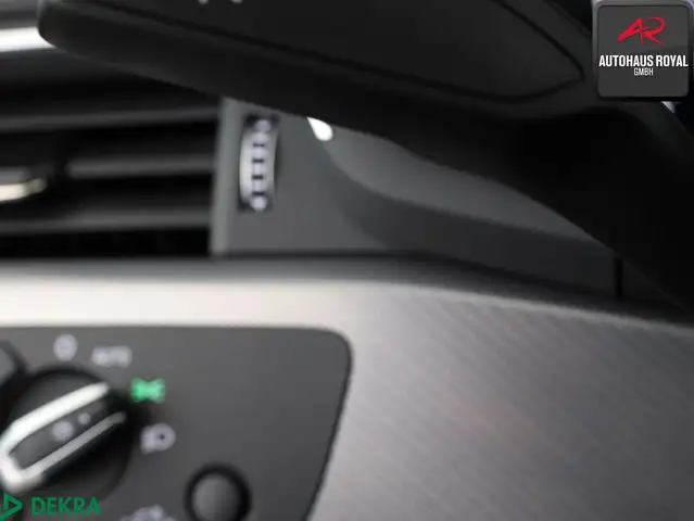 Audi A4 view 23