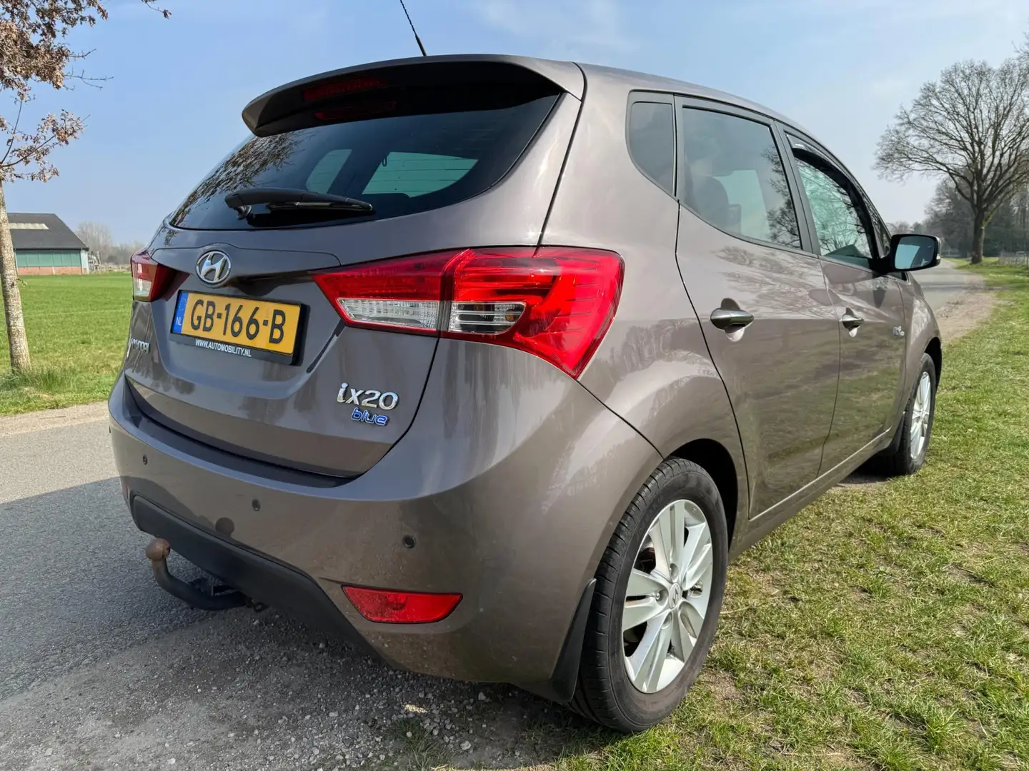 Hyundai iX20 1.6i i-Vision 125PK dealer onderhouden met airco e Bruin - 2