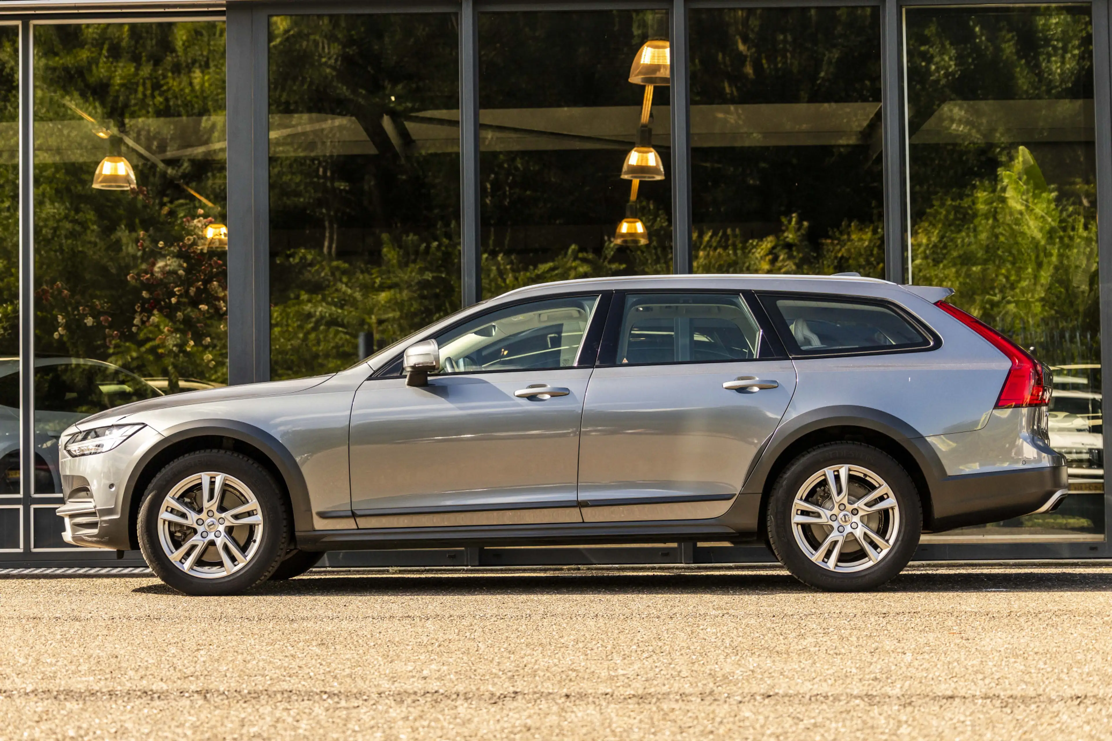 Volvo V90 Cross Country 2.0 T5 Wordt verwacht! — photo 8