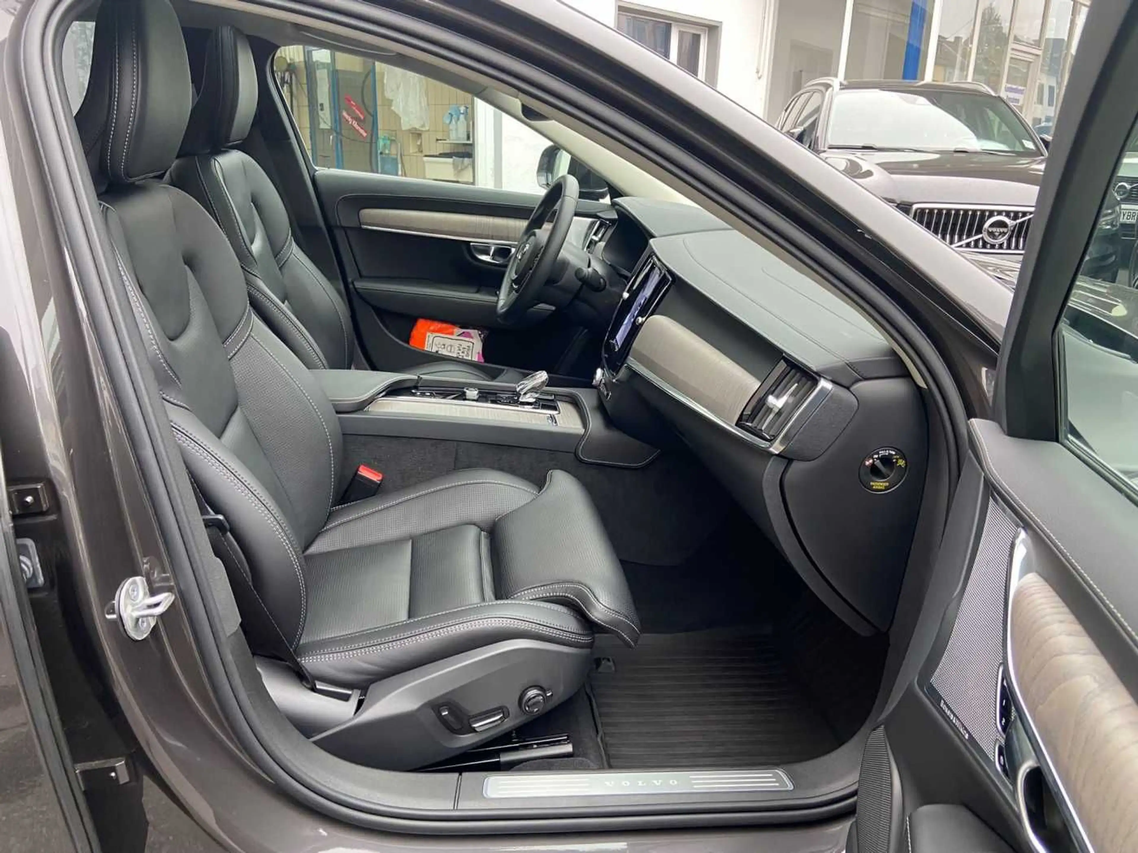 Volvo S90 Ultimate, B5 AWD,VMax,21",HUD,SD,Luft,Massag — photo 13