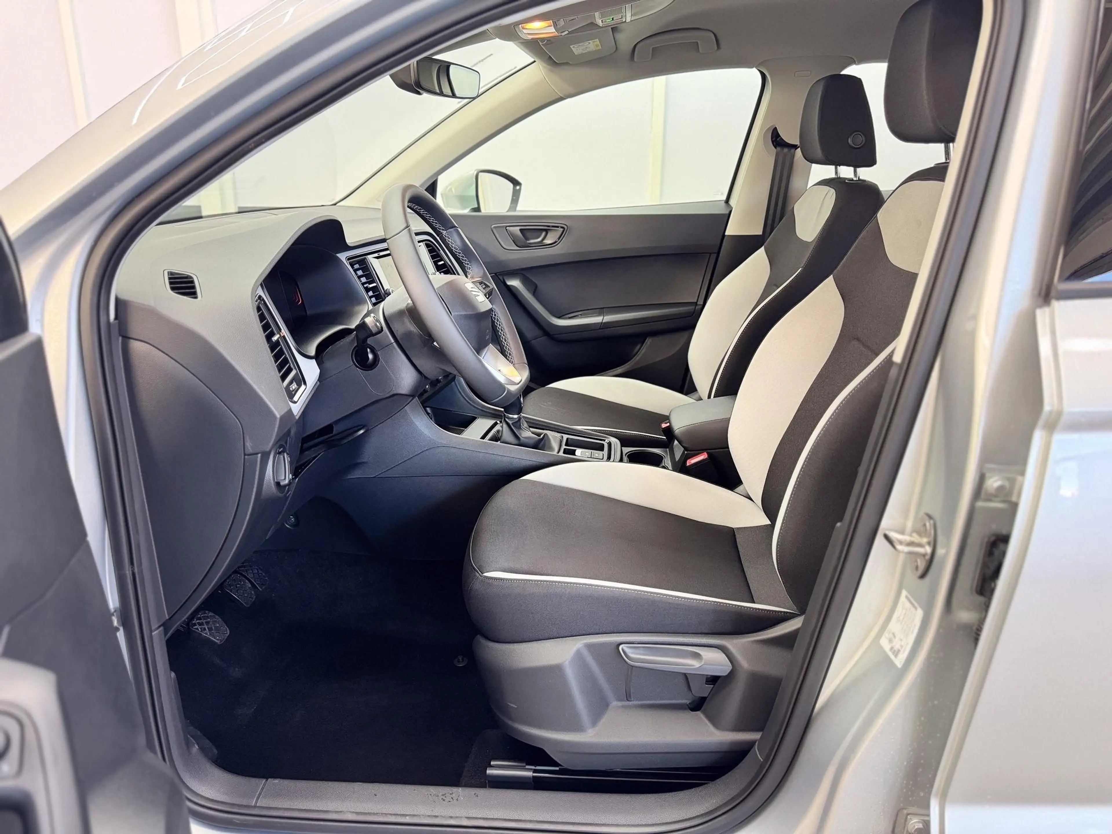 SEAT Ateca EDITION KLIMAAUTOMATIK SHZ ALU TEMPOMAT EL.PAKE... — photo 12