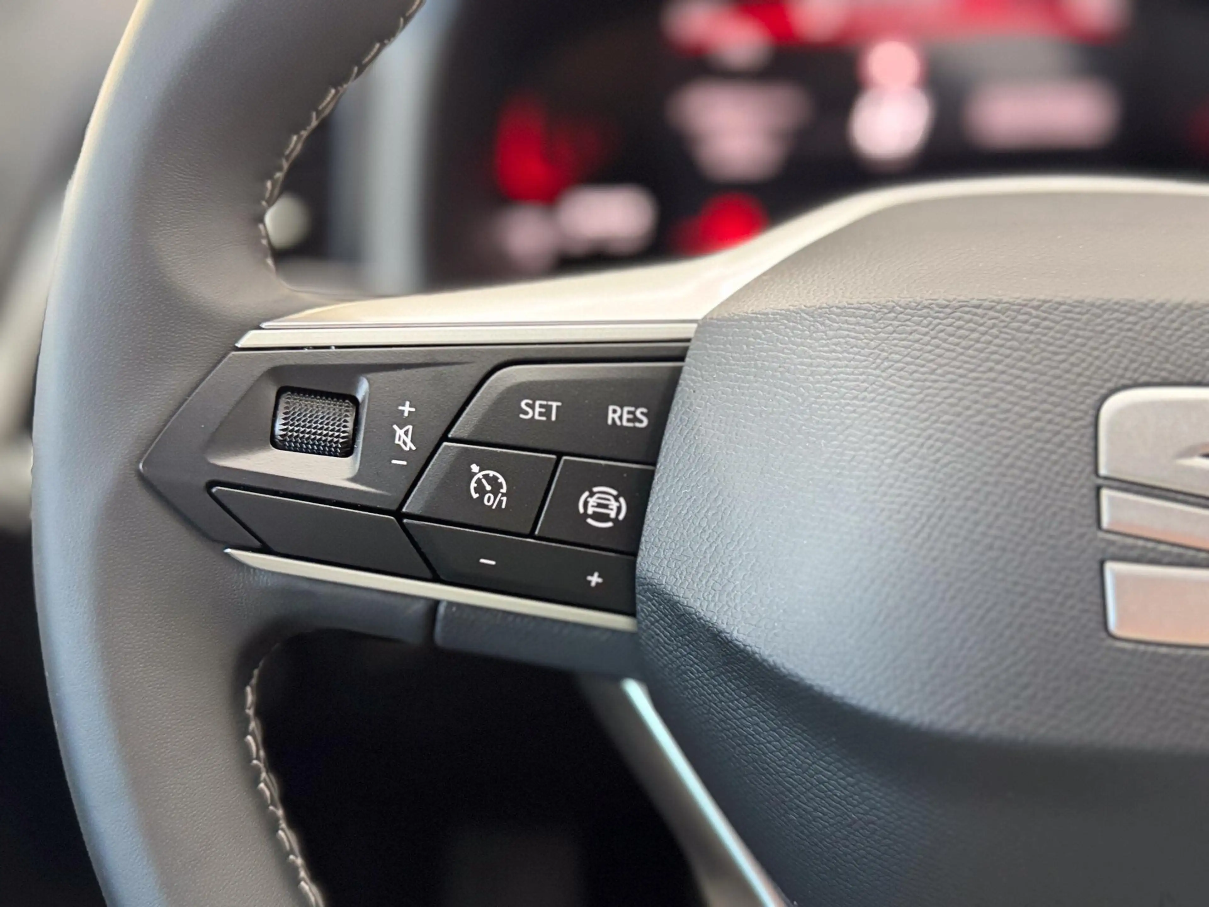 SEAT Ateca EDITION KLIMAAUTOMATIK SHZ ALU TEMPOMAT EL.PAKE... — photo 14