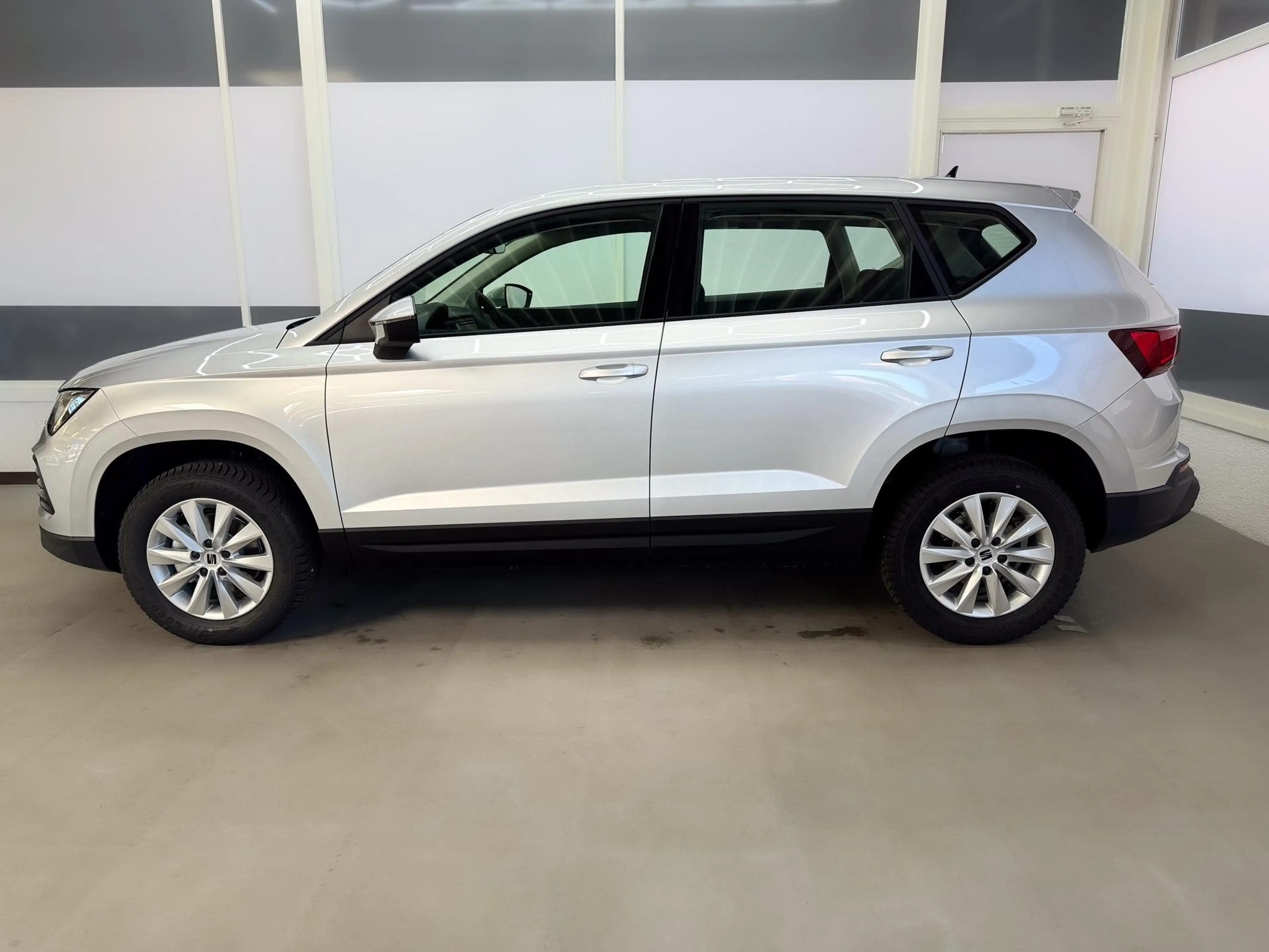 SEAT Ateca EDITION KLIMAAUTOMATIK SHZ ALU TEMPOMAT EL.PAKE... — photo 3