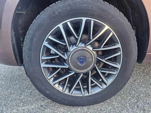 Lancia Ypsilon view 15
