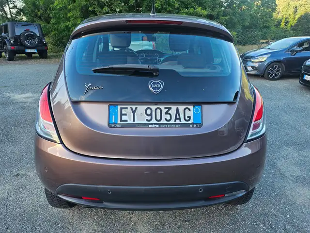 Lancia Ypsilon view 5