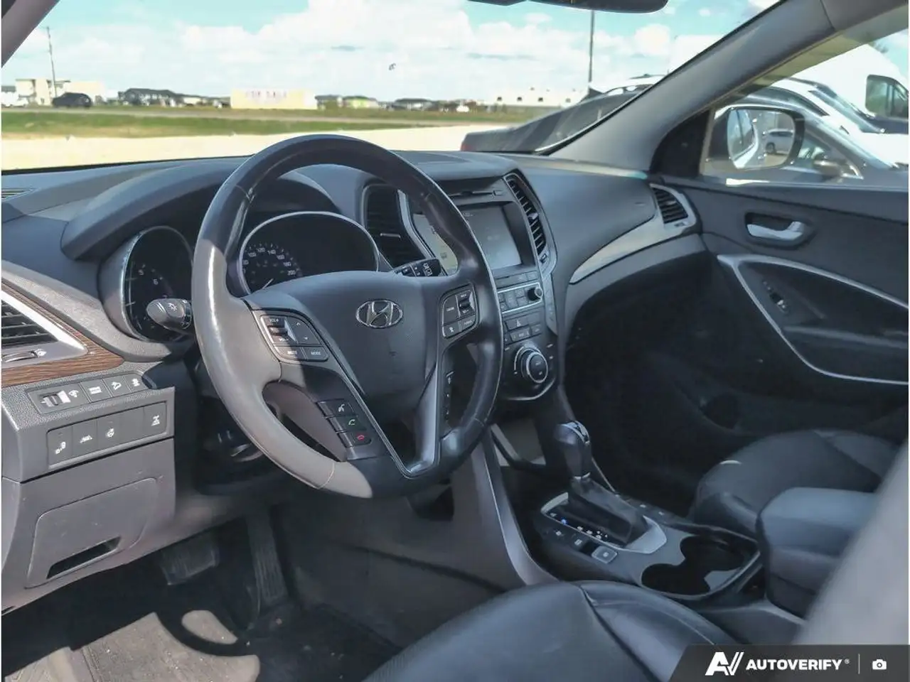 Hyundai SANTA FE снимка Hyundai SANTA FE