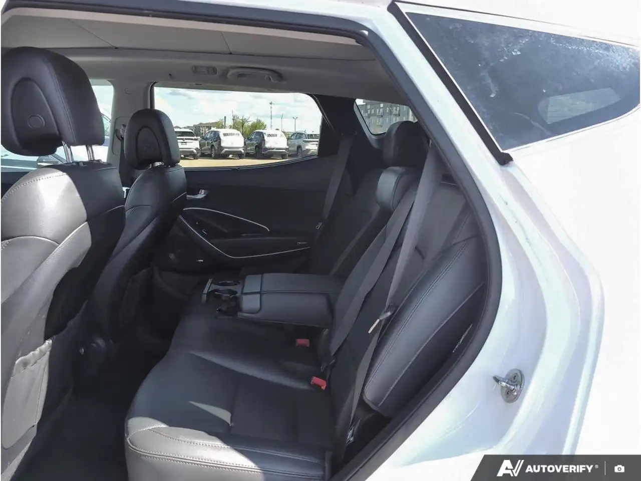 Hyundai SANTA FE снимка Hyundai SANTA FE