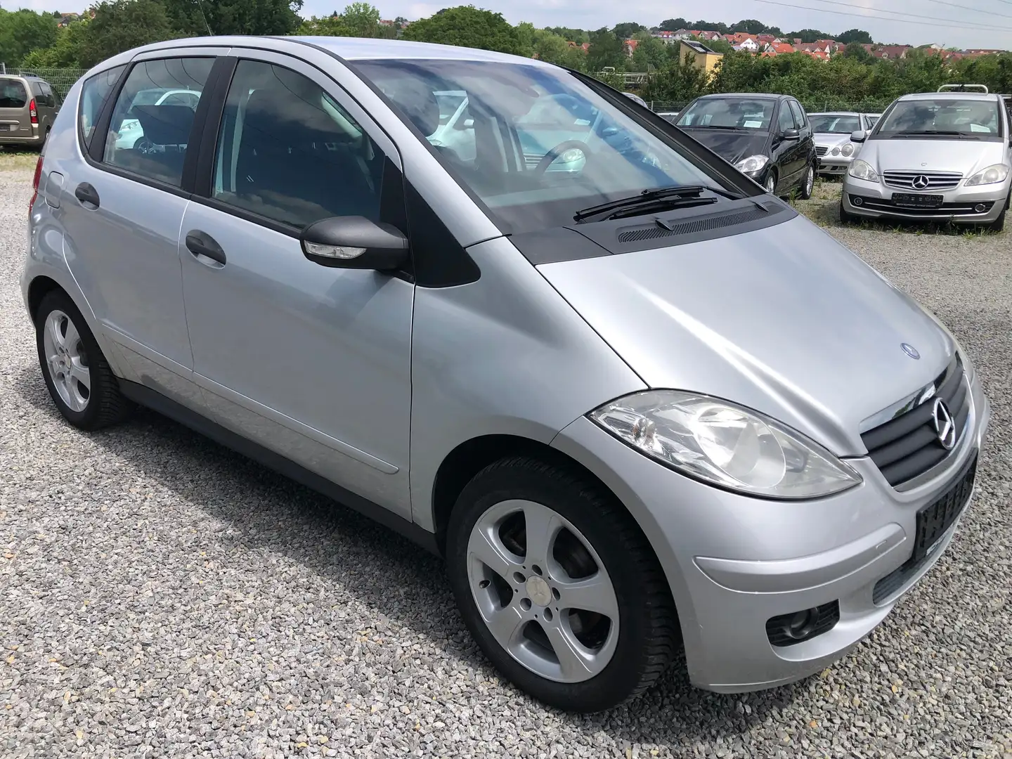 Mercedes-Benz A 170 CLASSIC*AHK*Klima*Licht- und Sicht-Paket*SHZ* Silber - 2