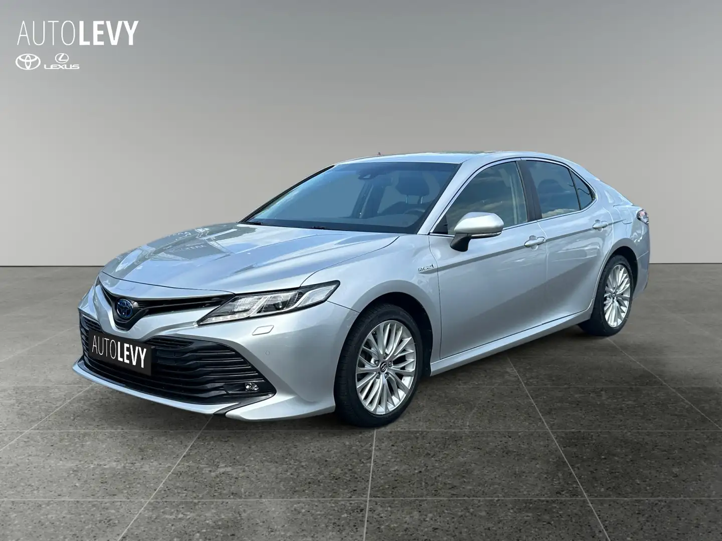 Toyota Camry 2.5 Hybrid *NAVI*KAMERA*PDC* Argintiu - 2