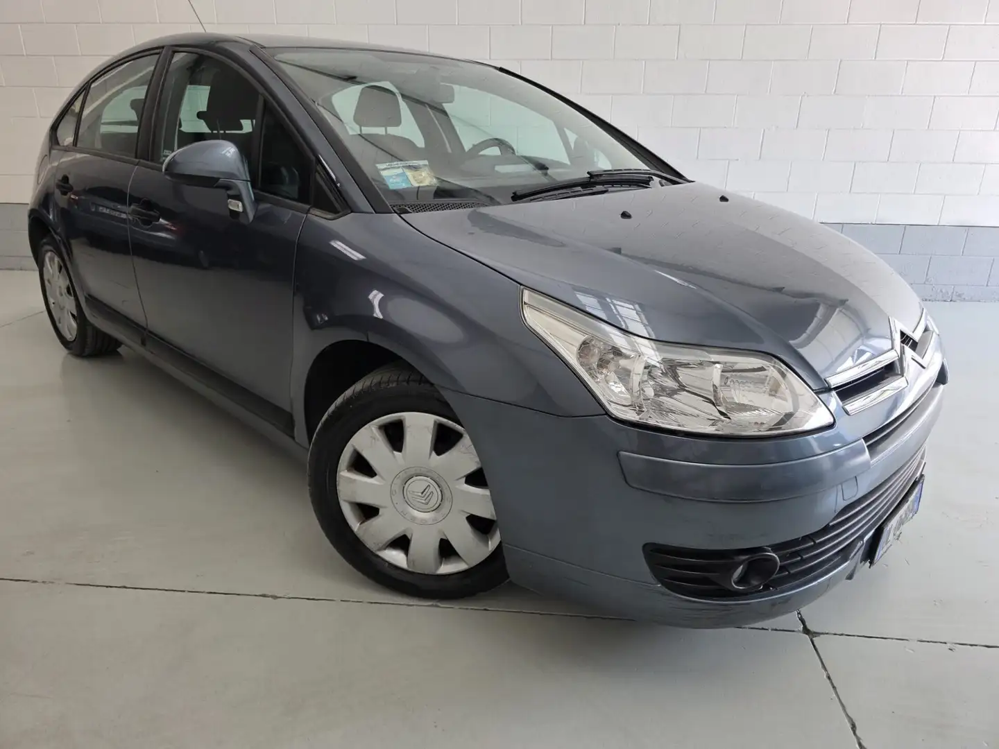 Citroen C4 1.4 Elegance Gpl Grey - 2