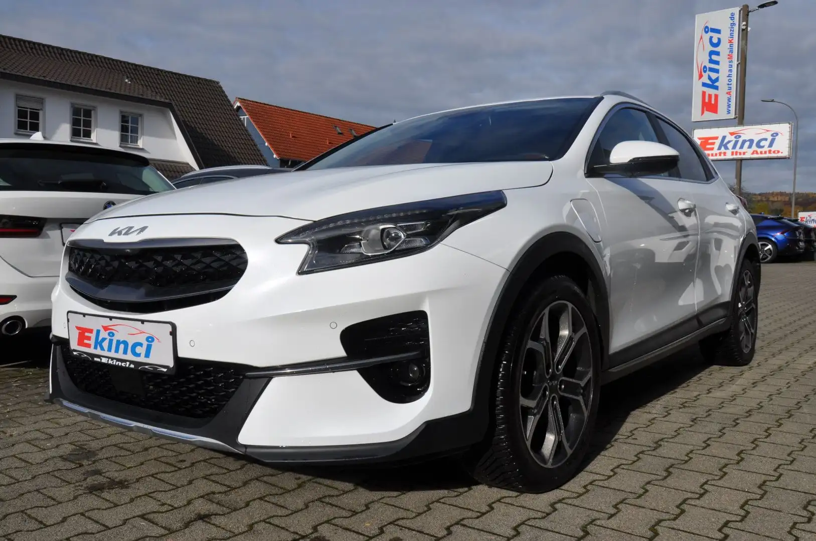 Kia XCeed Platinum Edition Plug-in Hybrid Weiß - 1