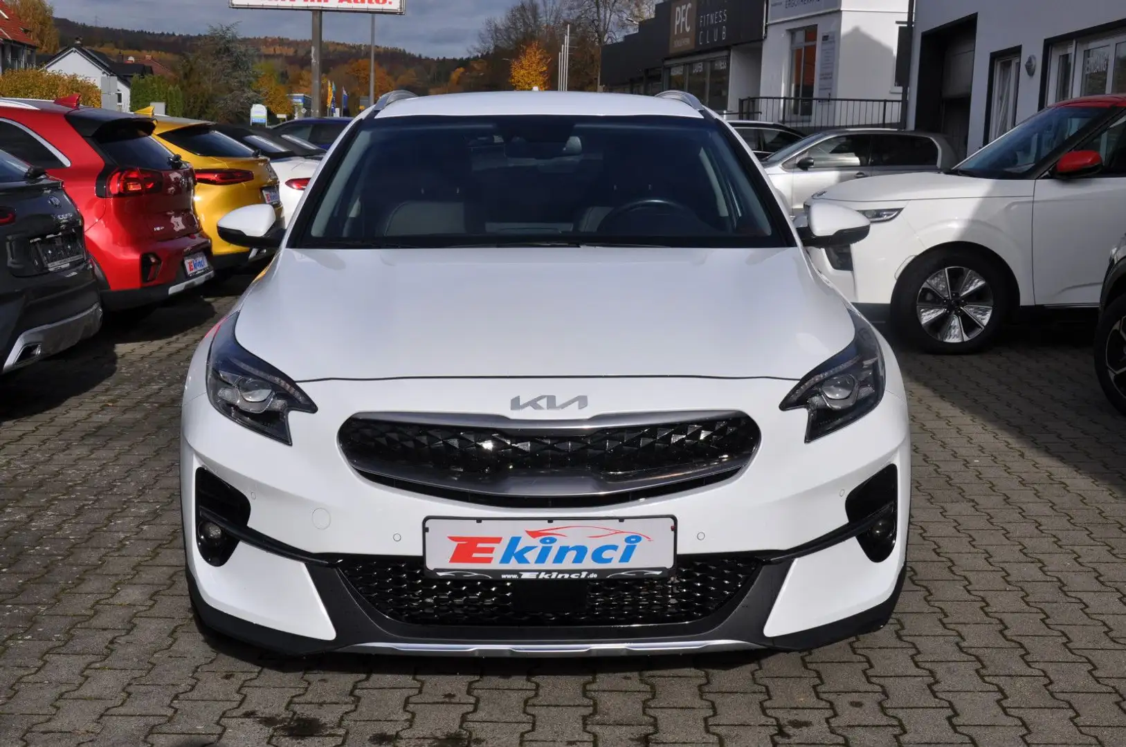 Kia XCeed Platinum Edition Plug-in Hybrid Weiß - 2