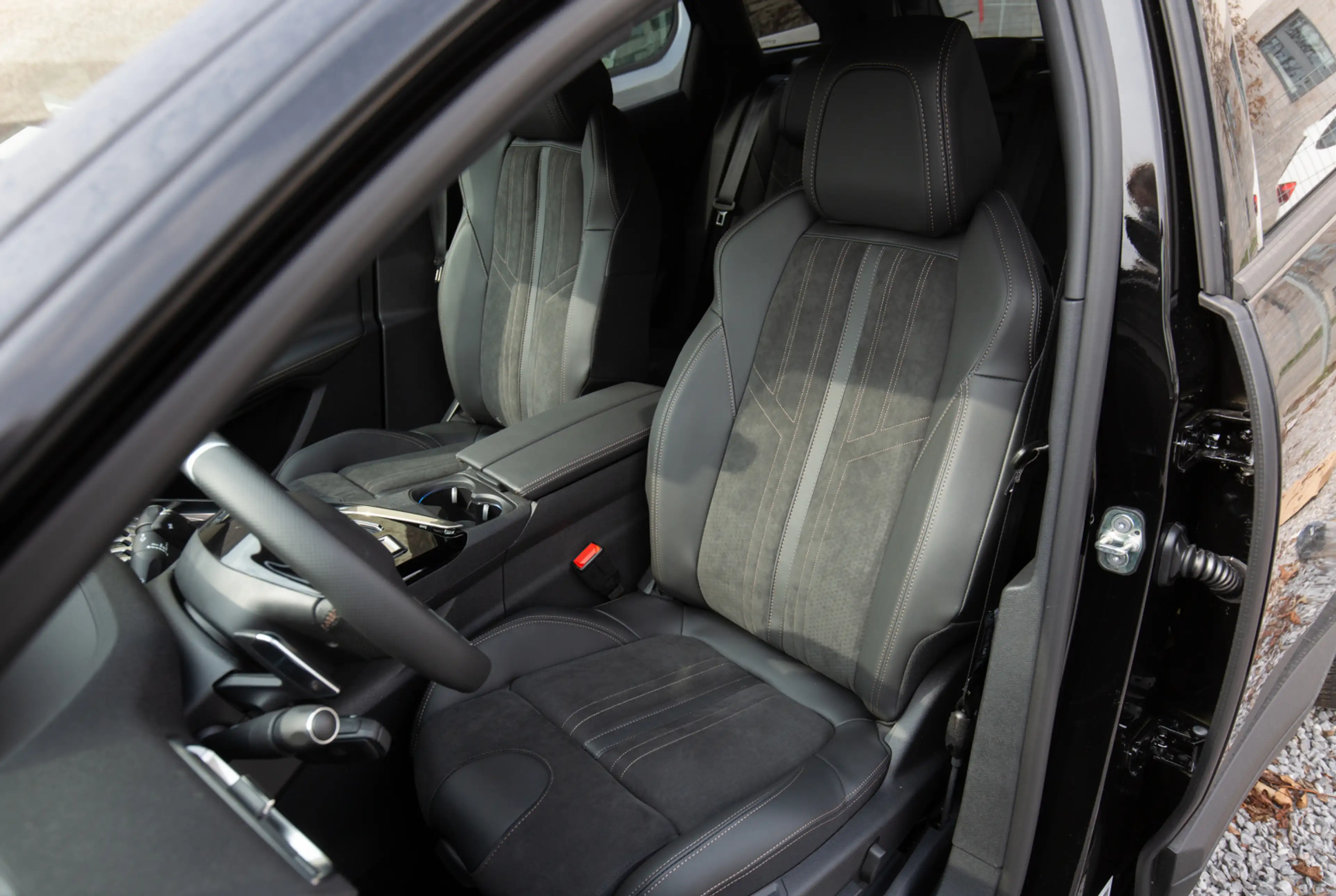 Peugeot 3008 GT PACK 1.5 BlueHDi 130 EAT8 *GW-TOP-DEAL* *INVENTUR-SALE* — photo 9