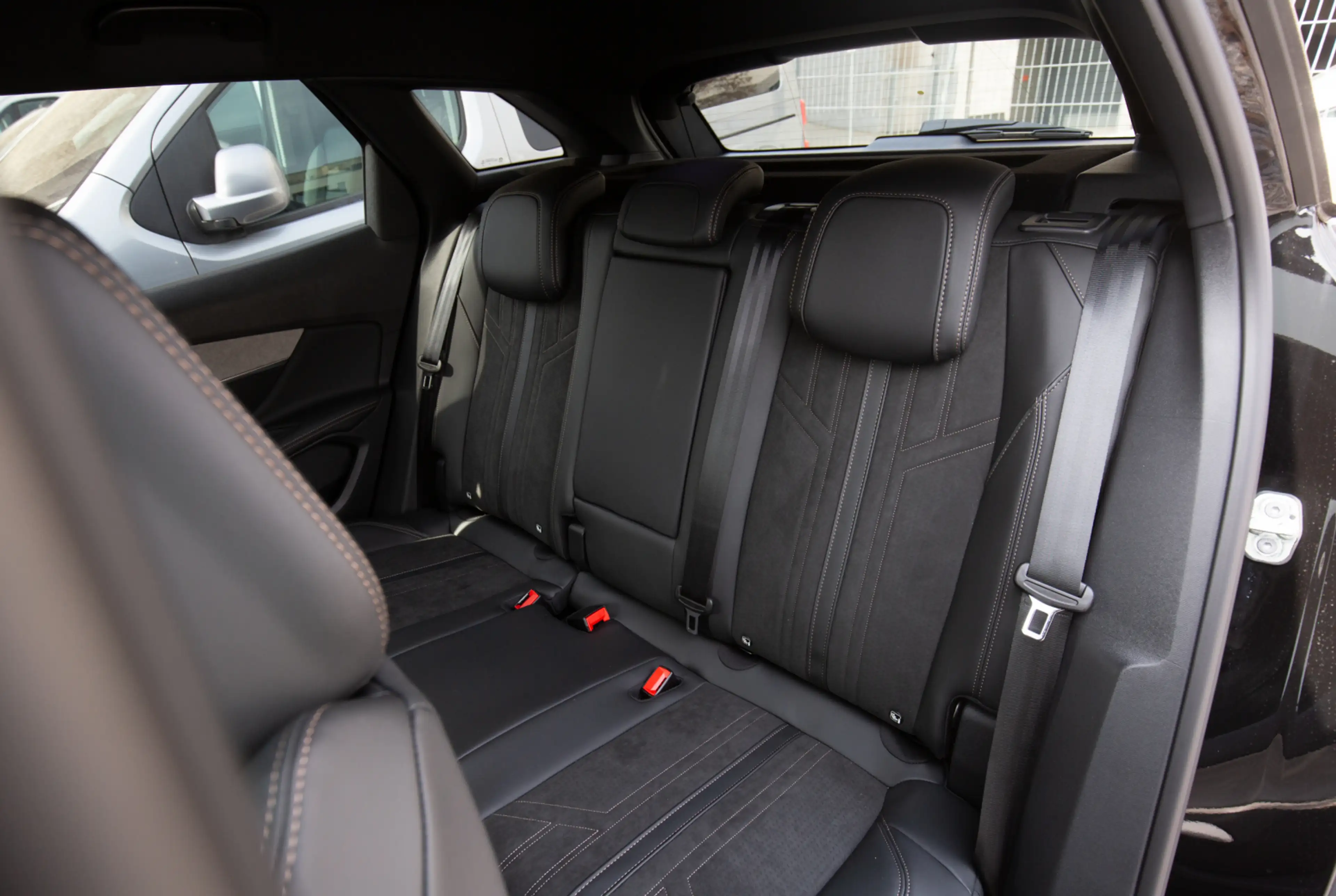 Peugeot 3008 GT PACK 1.5 BlueHDi 130 EAT8 *GW-TOP-DEAL* *INVENTUR-SALE* — photo 10