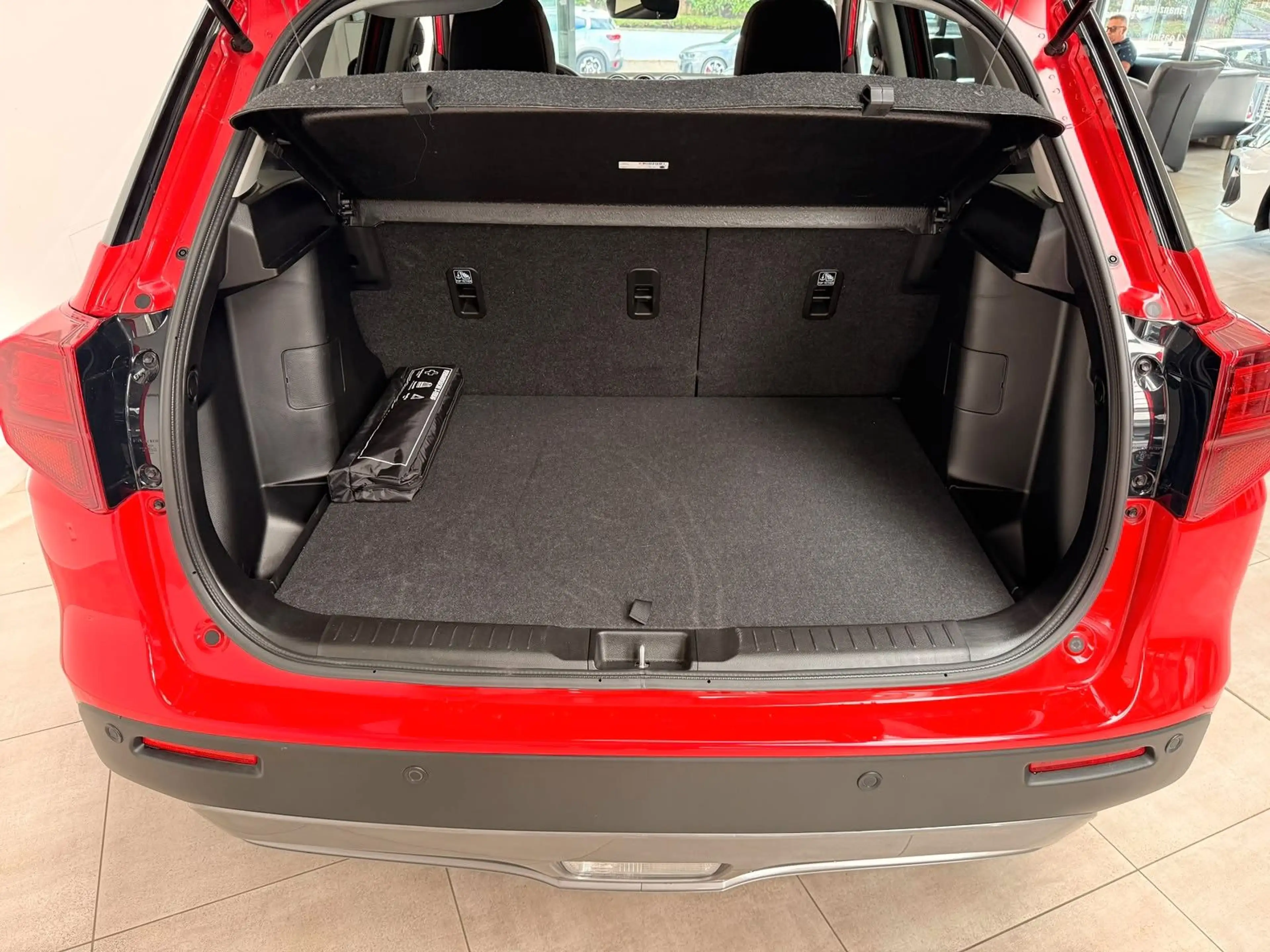 Suzuki Vitara 1.4 Comfort Mild-Hybrid 4x2 ACC Navi Spur — photo 10