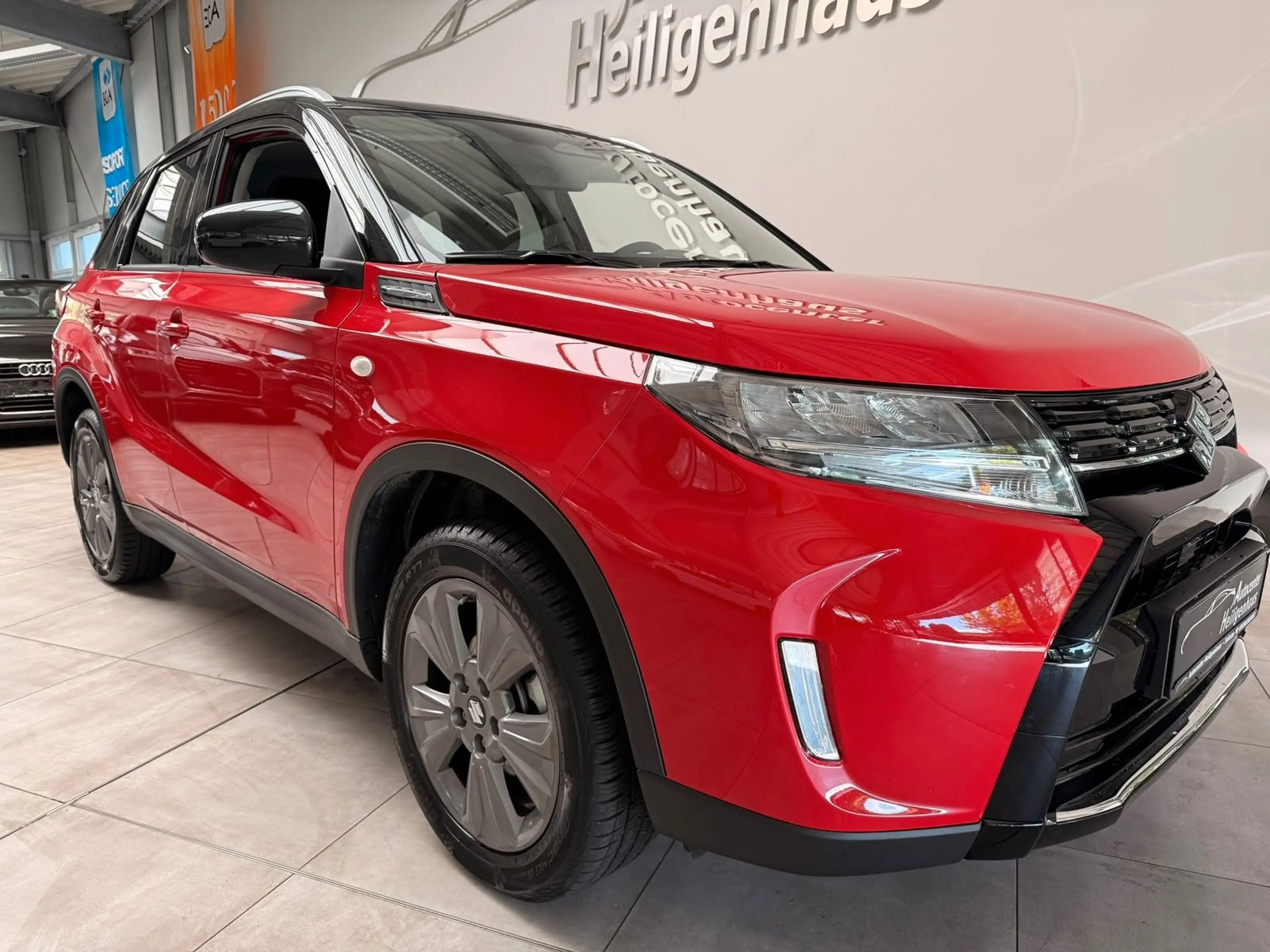 Suzuki Vitara 1.4 Comfort Mild-Hybrid 4x2 ACC Navi Spur — photo 2