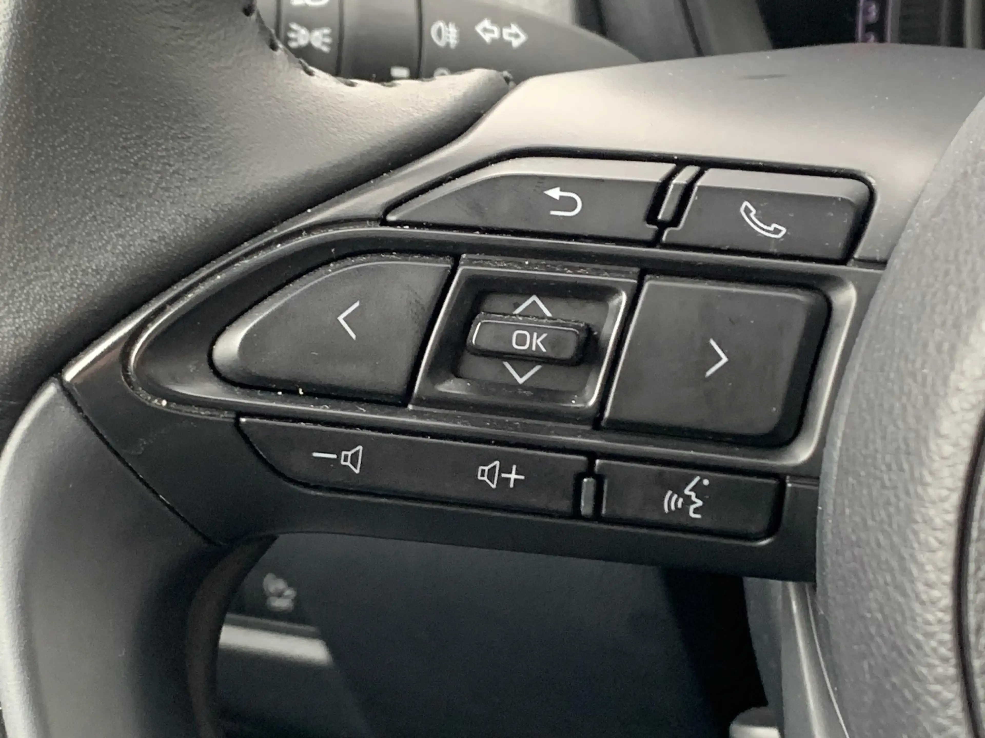Toyota Aygo X 1.0 VVT-i MT Play — photo 12
