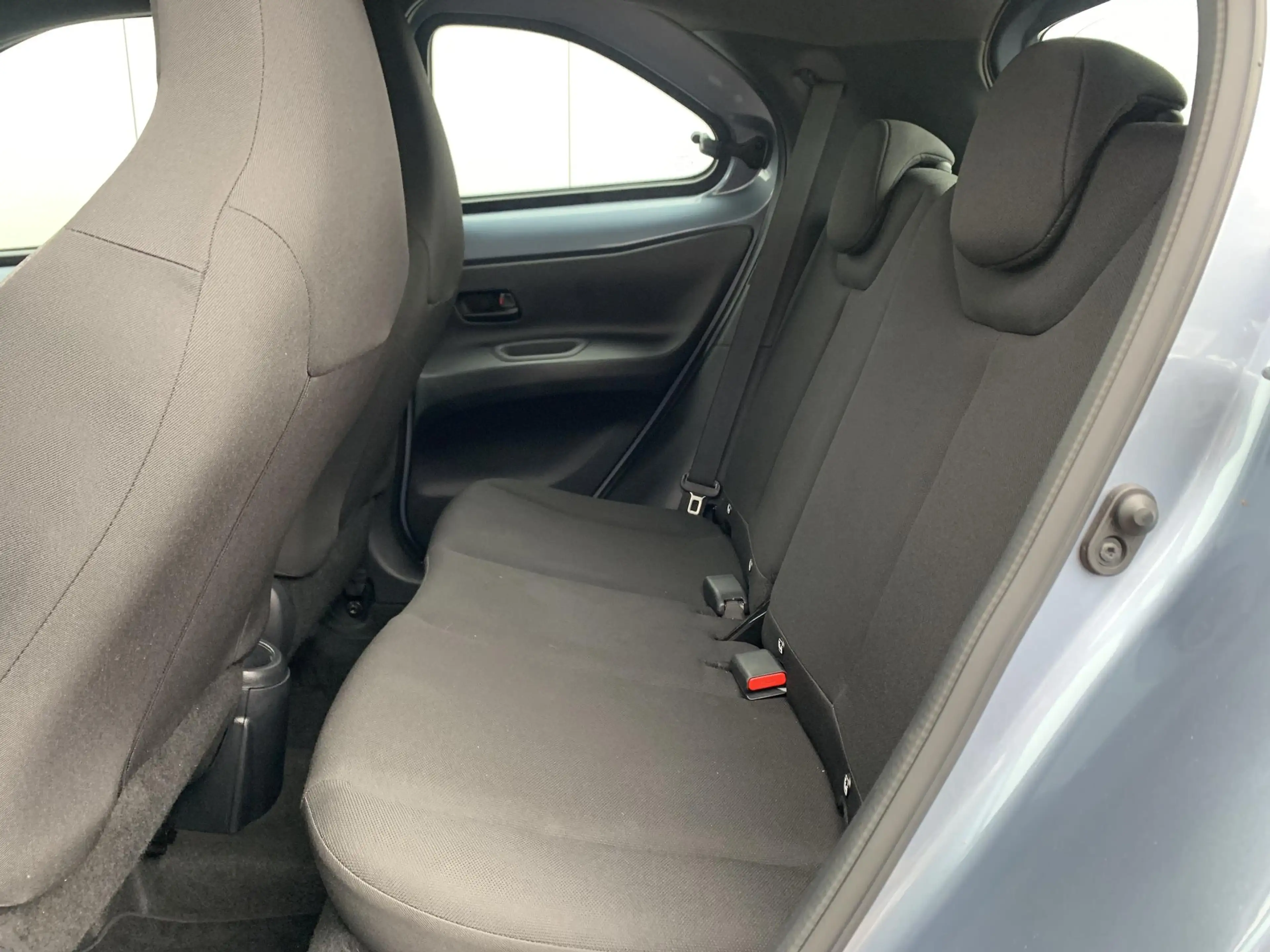 Toyota Aygo X 1.0 VVT-i MT Play — photo 8