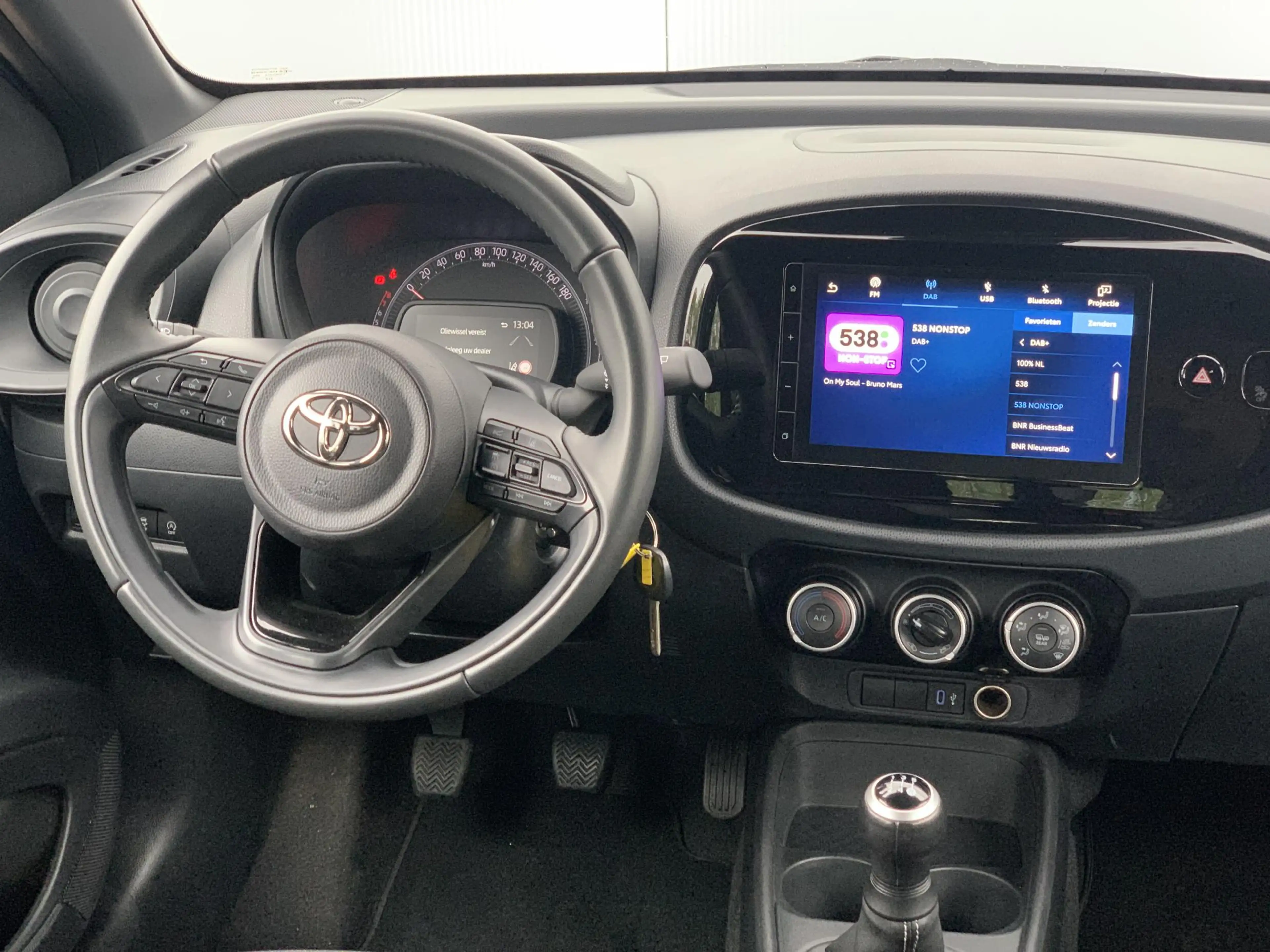 Toyota Aygo X 1.0 VVT-i MT Play — photo 10