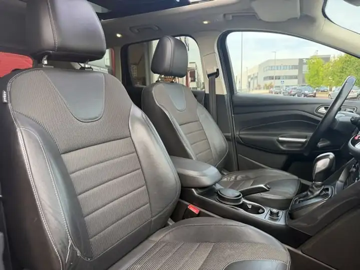 Ford Kuga 2.0 TDCi Titanium 4x4 Powershift (2014) 2013, foto 21