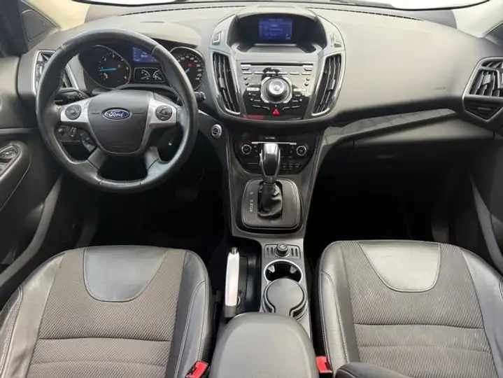 Ford Kuga 2.0 TDCi Titanium 4x4 Powershift (2014) 2013, foto 14