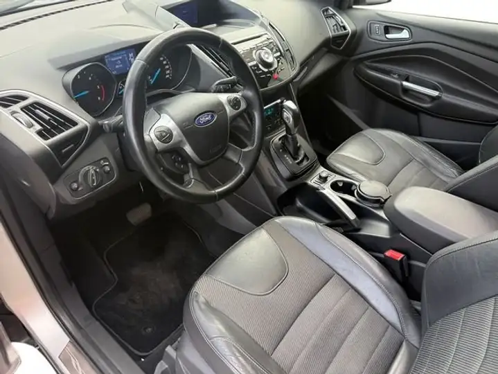 Ford Kuga 2.0 TDCi Titanium 4x4 Powershift (2014) 2013, foto 11
