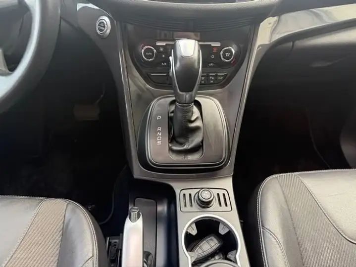 Ford Kuga 2.0 TDCi Titanium 4x4 Powershift (2014) 2013, foto 17